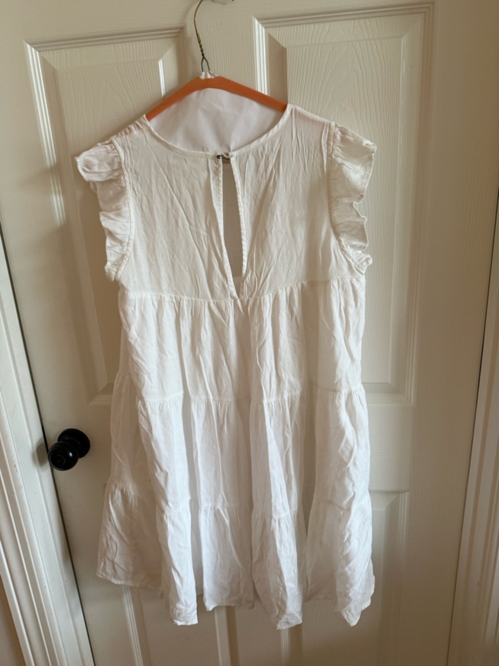 Women’s White Ruffle Sleeve Tiered Dress - Brand Unspecified - Picture 2 of 3